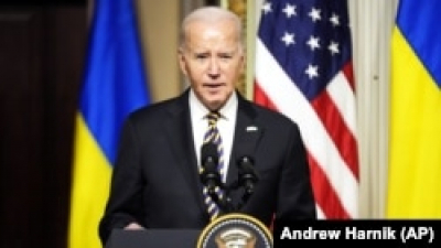 Байден каже, що США надішлють Україні зброю «цього тижня»