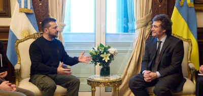 Зеленский лично пригласил президента Аргентины на саммит мира в Швейцарии